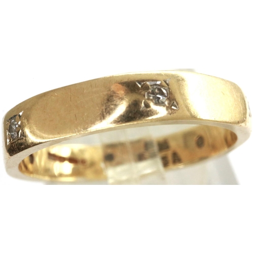 82 - 9ct gold diamond set hexagonal band ring, size M, 2.5g. P&P Group 1 (£14+VAT for the first lot and £... 