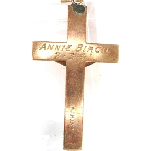 20 - 9ct gold Crucifix pendant, H: 12 mm, 1.2g. P&P Group 1 (£14+VAT for the first lot and £1+VAT for sub... 