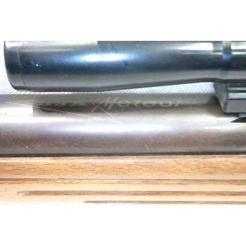 2102 - BSA Meteor air rifle with BSA scope. P&P Group 3 (£25+VAT for the first lot and £5+VAT for subsequen... 