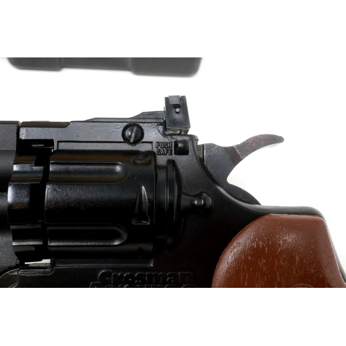 2121 - Crosman 357 CO2 revolver, with spare magazines, cartridges and pellets, cased. P&P Group 2 (£18+VAT ... 