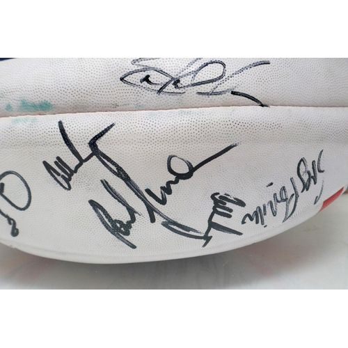 2138 - Gilbert team signed rugby ball, within a wall mounting Perspex display case, 36 x 22 x 21 cm H. P&P ... 