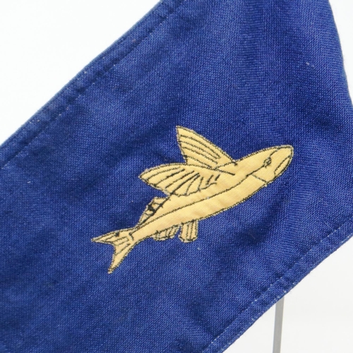 2163 - Car pennant displaying The Navy Air Arm insignia, the base threaded, overall H: 38 cm. P&P Group 1 (... 