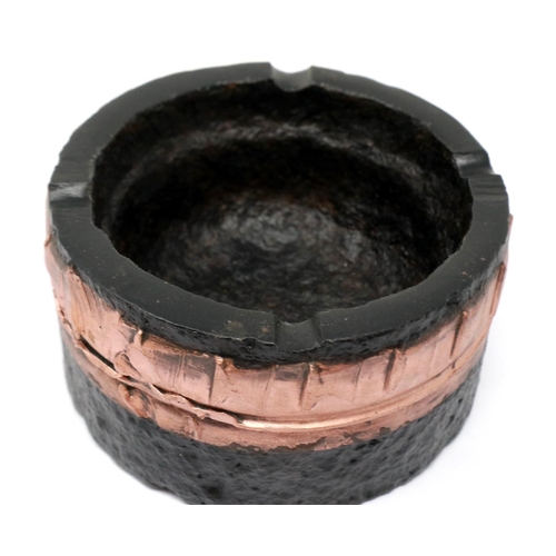 2182 - Restored WWI Trench Art ashtray made from an INERT WWI artillery shell base. P&P Group 1 (£14+VAT fo... 