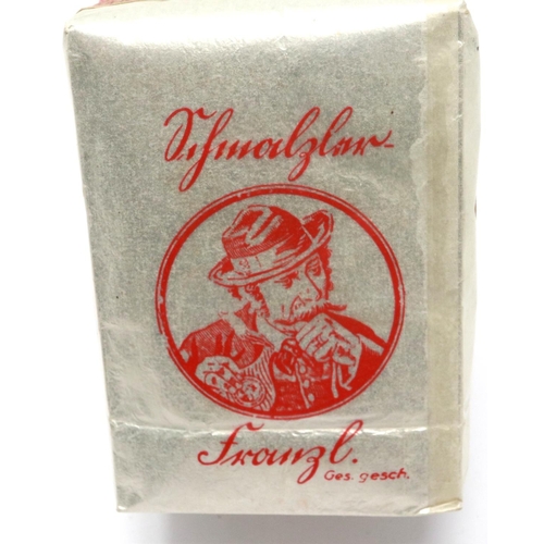 2188 - WWII German army special rations unopened packet of snuff. P&P Group 1 (£14+VAT for the first lot an... 