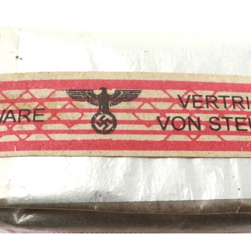 2188 - WWII German army special rations unopened packet of snuff. P&P Group 1 (£14+VAT for the first lot an... 