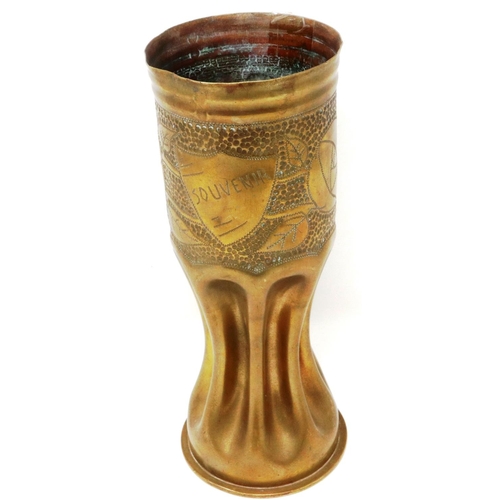 2199 - Ornate WWI Trench Art vase made from an INERT German shell case dated 1917. P&P Group 2 (£18+VAT for... 