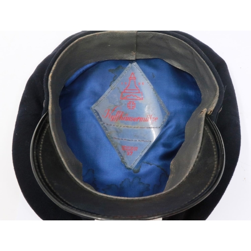 2210 - Post War German Veterans cap with a period WWII German Veterans Eagle cap badge. P&P Group 1 (£14+VA... 