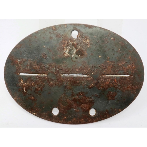 2234 - WWII German Waffen SS dog tag. P&P Group 1 (£14+VAT for the first lot and £1+VAT for subsequent lots... 