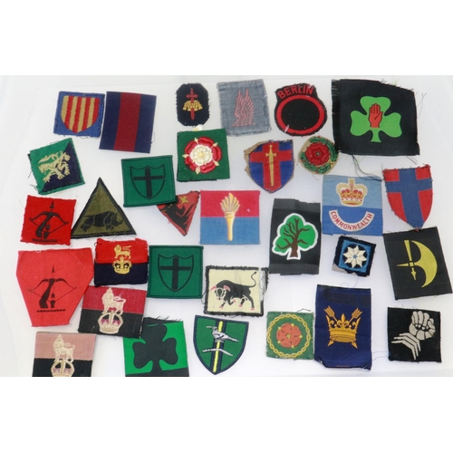 2236 - Thirty embroidered formation signs patches. P&P Group 1 (£14+VAT for the first lot and £1+VAT for su... 