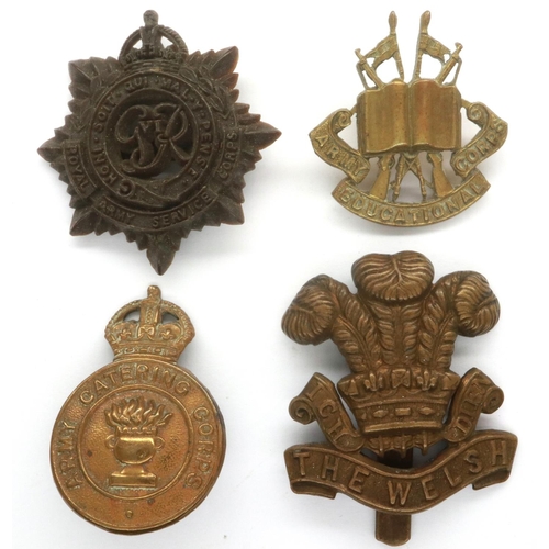 2265 - Four WWII cap badges. P&P Group 1 (£14+VAT for the first lot and £1+VAT for subsequent lots)