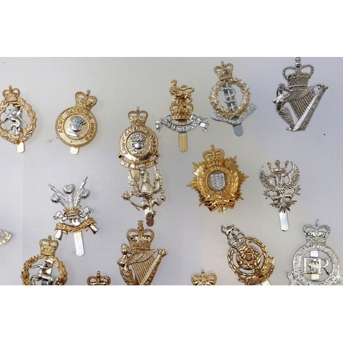 2276 - Thirty anodised cap badges. P&P Group 1 (£14+VAT for the first lot and £1+VAT for subsequent lots)