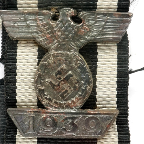 2303 - WWI and WWII German Soldbuchs and awards to the same man. He was awarded the Iron Cross 2nd class in... 