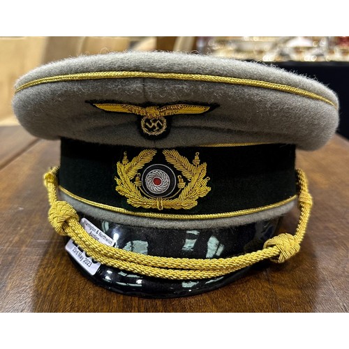 2209 - A re-encactors WWII German Officers peaked cap. P&P Group 2 (£18+VAT for the first lot and £3+VAT fo... 