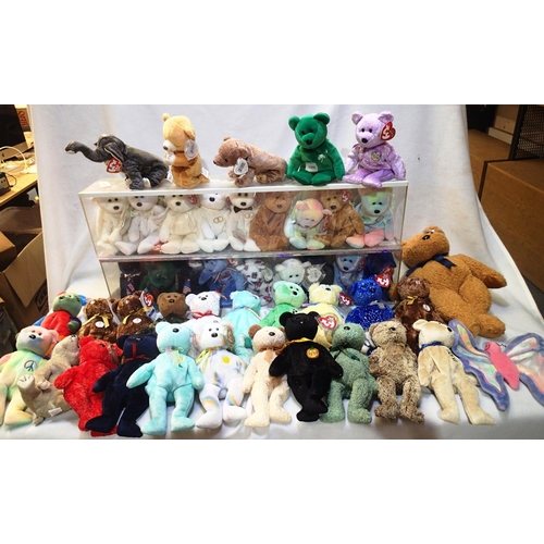 2061 - TY Bears x44, China plus Butterfly Flitter and Beany Buddies brown bear, all in excellent condition,... 
