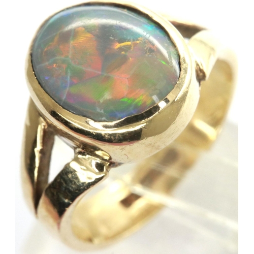 10 - 9ct gold opal set ring, size L, drop 10mm, 4.1g. P&P Group 1 (£14+VAT for the first lot and £1+VAT f... 