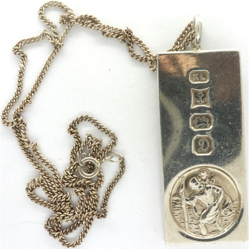 102 - Hallmarked silver St Christopher Ingot necklace, L: 32 cm. P&P Group 1 (£14+VAT for the first lot an... 