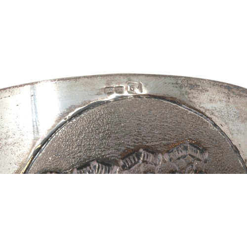 133 - Greek 830 silver tri-footed bowl, with three panels in relief, D: 14 cm, 133g. P&P Group 1 (£14+VAT ... 