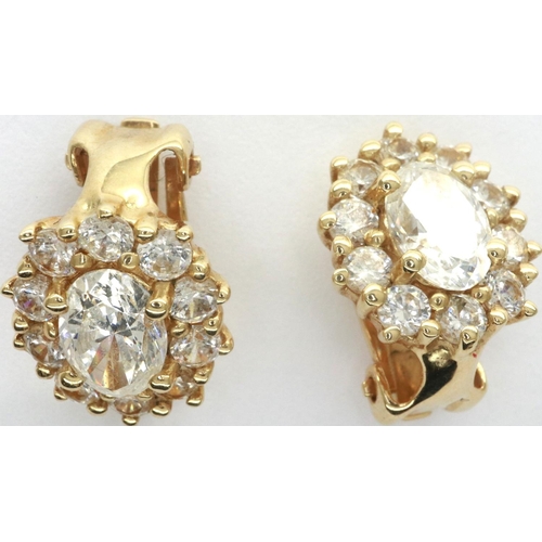 4 - Modern 14ct gold stone set clip one earrings, H: 15 mm, 4.3g. P&P Group 1 (£14+VAT for the first lot... 