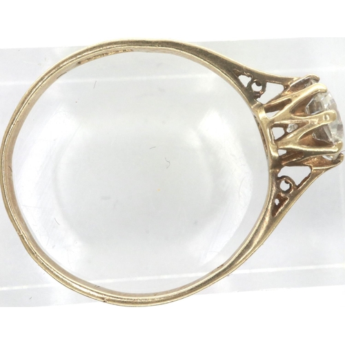 45 - 9ct gold ring with a Cubic Zirconia stone, size P, 1.4.g. P&P Group 1 (£14+VAT for the first lot and... 