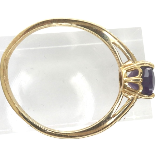 50 - 9ct gold ring set with central amethyst and diamond set shoulders, size T, 2.5g, shank misshapen. P&... 