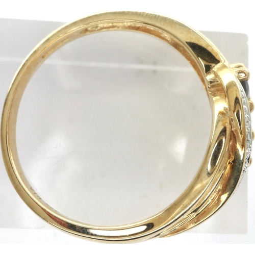 70 - 9ct gold ring set with sapphires and diamonds, size O, 2.8g. P&P Group 1 (£14+VAT for the first lot ... 