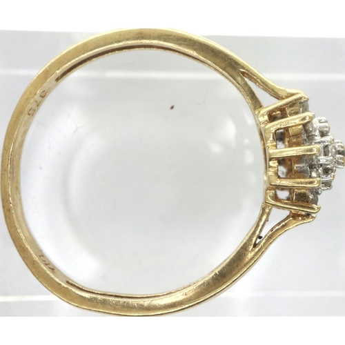 88 - 9ct gold diamond cluster ring, size K/L, 1.6g. P&P Group 1 (£14+VAT for the first lot and £1+VAT for... 