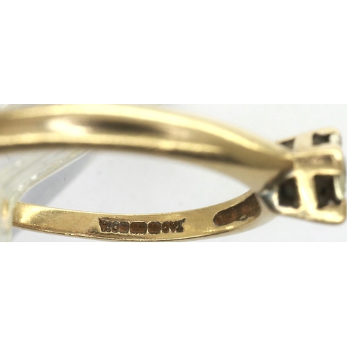 92 - 9ct gold diamond solitaire ring, size K/L, 1.7g. P&P Group 1 (£14+VAT for the first lot and £1+VAT f... 