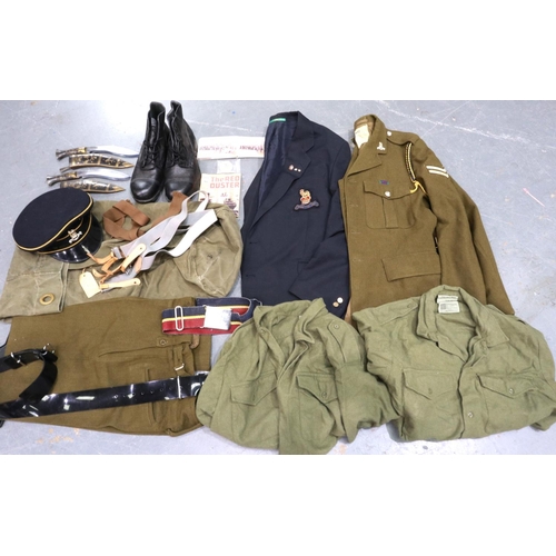 194 - Effects and uniform of recently deceased John Munahon of 1st Battalion Royal Green Jackets, comprisi... 