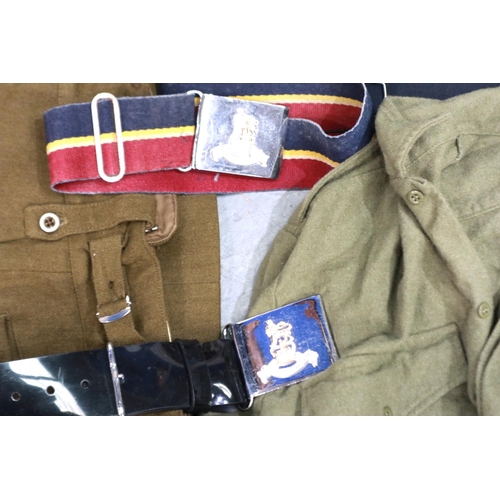 194 - Effects and uniform of recently deceased John Munahon of 1st Battalion Royal Green Jackets, comprisi... 