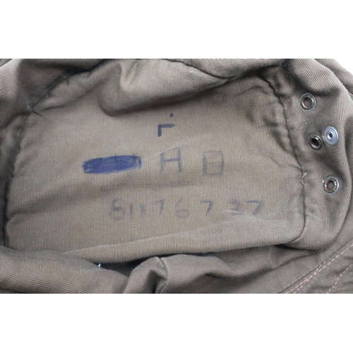 195 - Two American Vietnam war period boonie hats and a Special Forces badged beret (3). P&P Group 2 (£18+... 