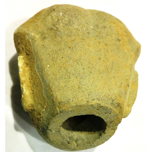 287 - A Han Dynasty figurehead, formed of clay and hollow, H: 10 cm. P&P Group 1 (£14+VAT for the first lo... 