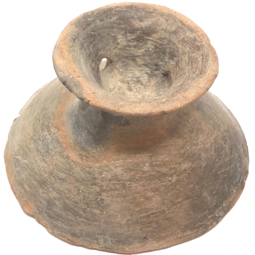 305 - A Han Dynasty grey clay bowl, with reticulated foot (likely for burner), D: 20 cm, H: 10 cm. Small l... 