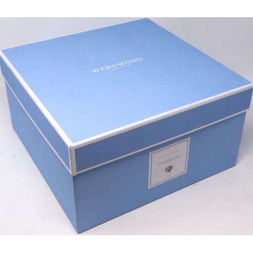 256 - Boxed Wedgwood teapot in the Butterfly bloom pattern. P&P Group 2 (£18+VAT for the first lot and £3+... 