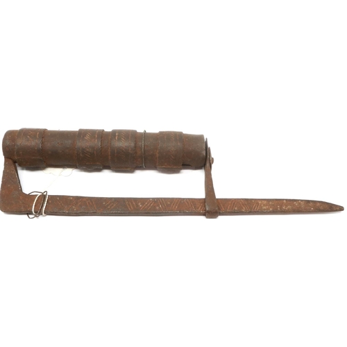 289 - Early Oriental iron cylinder lock, likely for a tomb entrance, overall L: 29 cm. P&P Group 2 (£18+VA... 