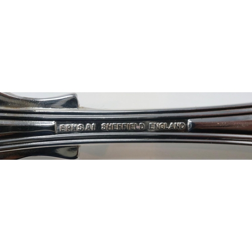 349 - Canteen of silver plated Sheffield cutlery in sets of eight. P&P Group 2 (£18+VAT for the first lot ... 