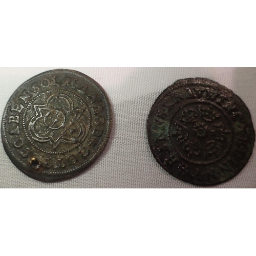 1089 - Two Medieval orb jettons. P&P Group 0 (£5+VAT for the first lot and £1+VAT for subsequent lots)