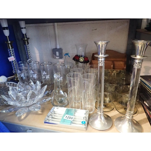 1200 - Mixed glassware including crystal stemmed lamps. Not available for in-house P&P