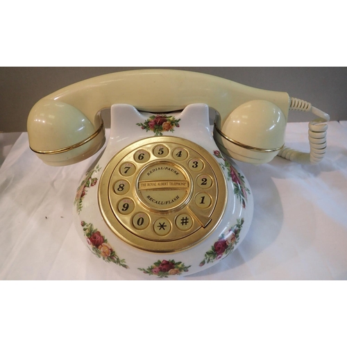 1218 - Royal Albert Old Country Roses telephone. P&P Group 2 (£18+VAT for the first lot and £3+VAT for subs... 