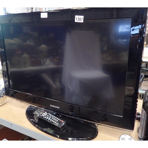 1387 - Samsung 32 inch flat screen TV, model LE32A457CID. Not available for in-house P&P