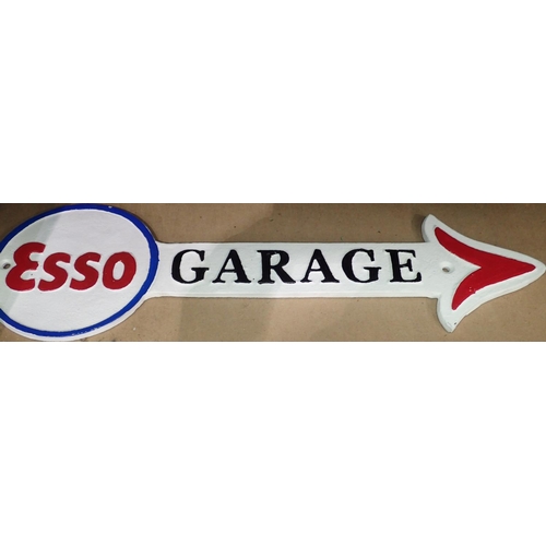 1161 - Cast iron Esso garage arrow sign, W: 40 cm. P&P Group 1 (£14+VAT for the first lot and £1+VAT for su... 