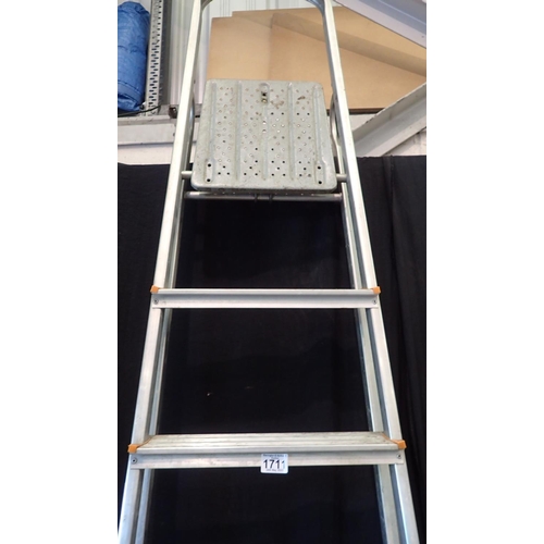 1711 - Set of eight step aluminium ladder. Not available for in-house P&P