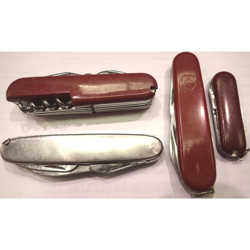 180A - Four mixed pocket knives. P&P Group 1 (£14+VAT for the first lot and £1+VAT for subsequent lots)