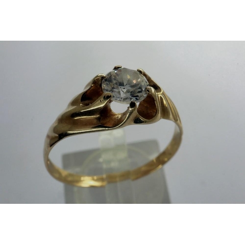 63 - 9ct gold solitaire ring set with cubic zirconia, size Y, 3.1g. P&P Group 1 (£14+VAT for the first lo... 