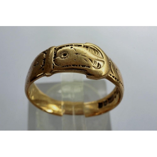 67 - 9ct gold belt buckle ring, size M, 2.8g. P&P Group 1 (£14+VAT for the first lot and £1+VAT for subse... 