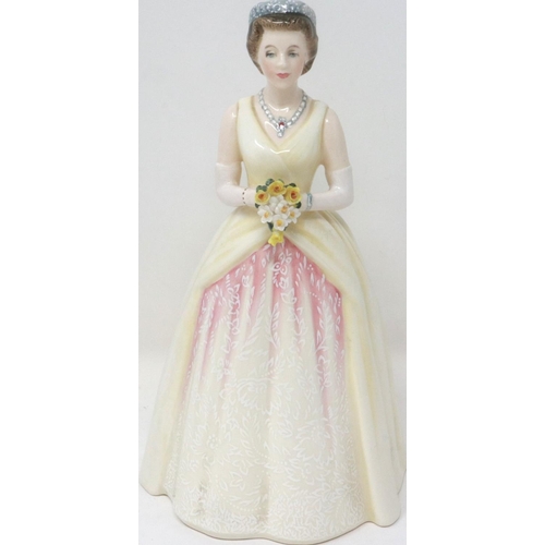 1228 - Royal Doulton figurine, Her Majesty Queen Elizabeth II HN3440, limited edition 1597/3500, modelled b... 