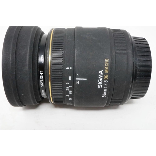 446 - Sigma EX 50mm DG Macro Lens f 2.8 with hood and EX Sigma Lens case. P&P Group 1 (£14+VAT for the fir... 