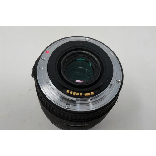 446 - Sigma EX 50mm DG Macro Lens f 2.8 with hood and EX Sigma Lens case. P&P Group 1 (£14+VAT for the fir... 