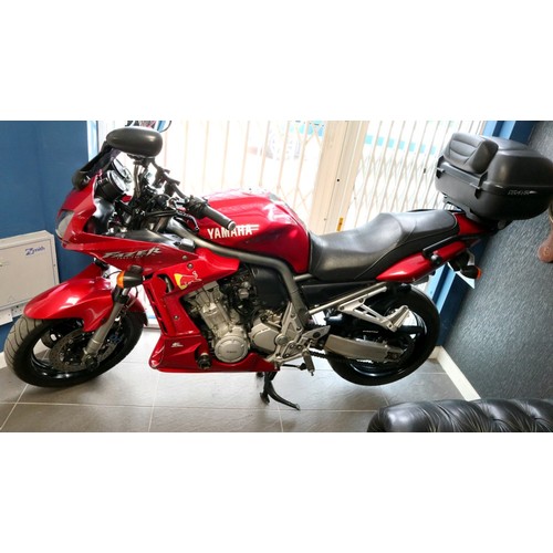 1B - Yamaha Fazer FZR1000, LF51 ZDR, 998cc motorcycle, MOT expired 23/4/2023, currently SORN, upgraded wi... 