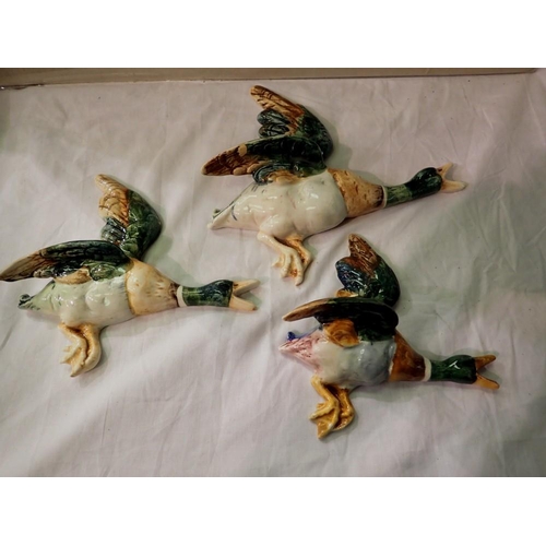 1229 - Three Royal Dux wall hanging ducks, one head re glued, Numbers 10745, 10747, 10749. P&P Group 3 (£25... 