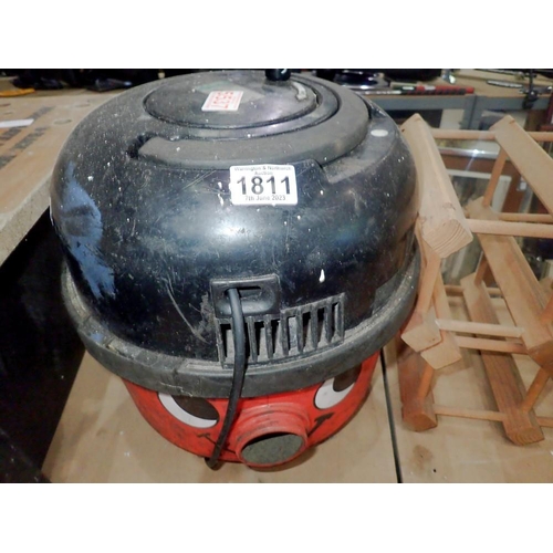 1811 - Henry vacuum cleaner. Not available for in-house P&P